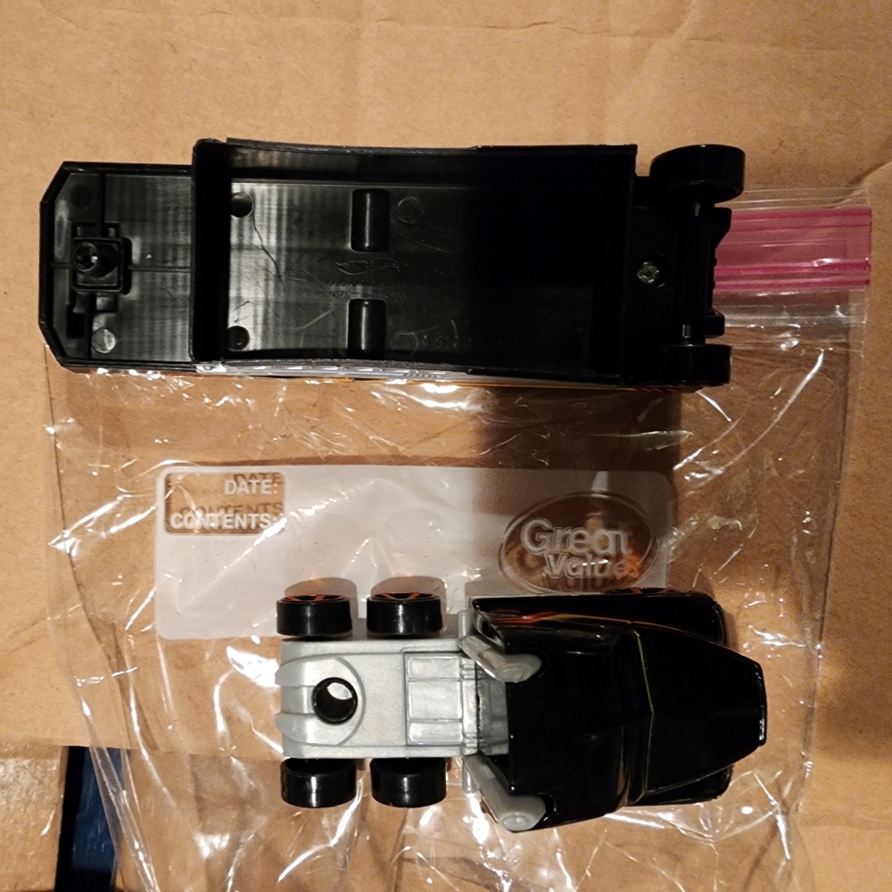Hot wheel truck